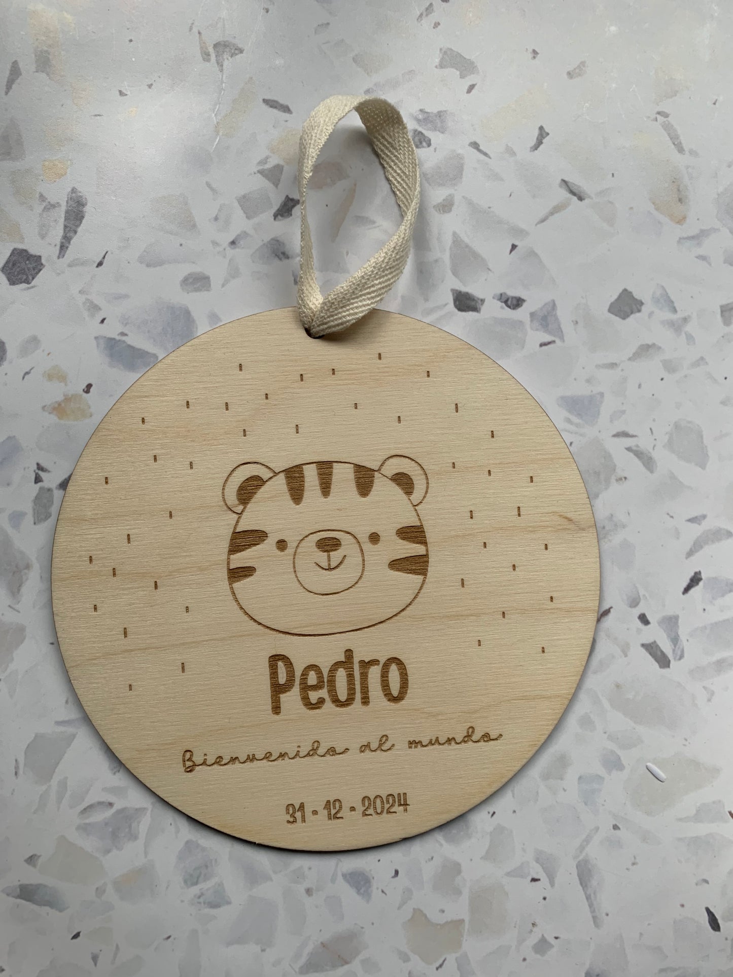 Placa de nacimiento para bebé - Marnechi Studio