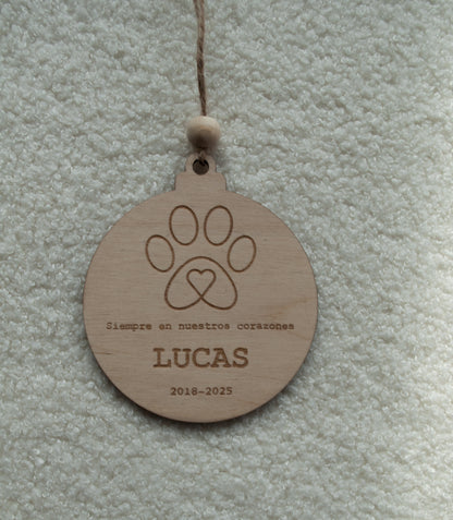 Adorno navideño para mascotas personalizado – Bola de madera