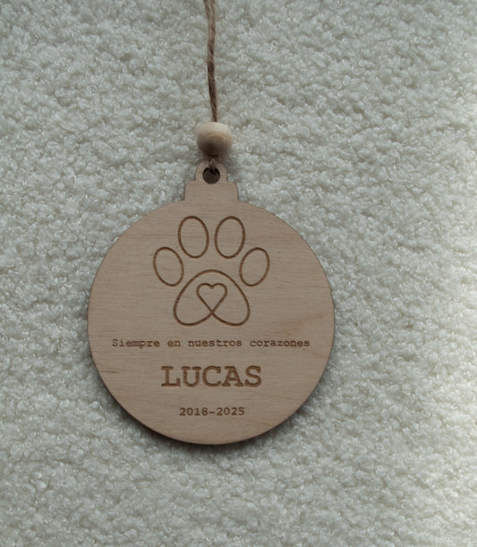 Adorno navideño para mascotas personalizado – Bola de madera