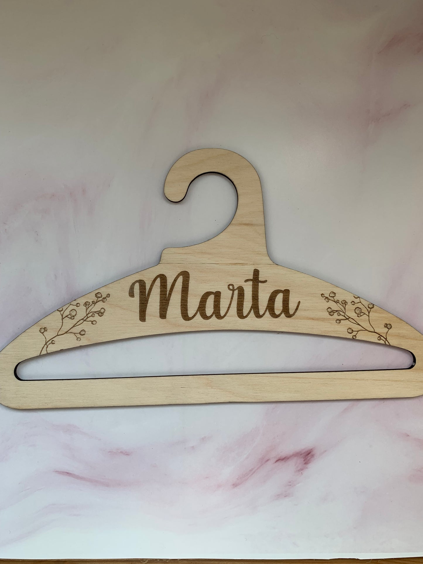 Percha de madera tamaño infantil